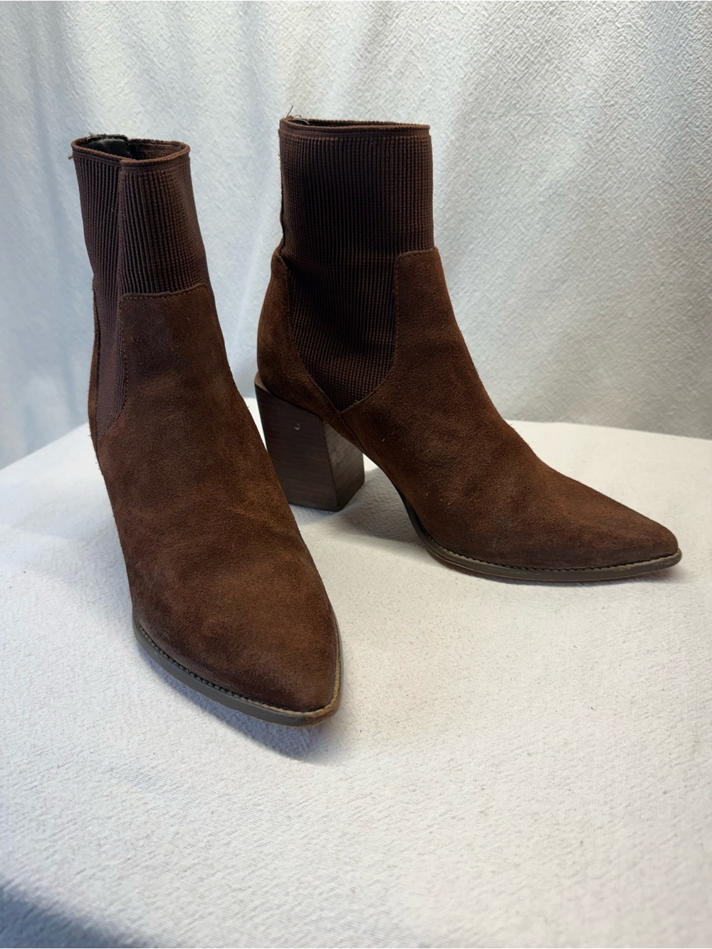 Rockstar BOHO Steve Madden Brown Suede Pointed Toe Sock Ankle Boots Block Heel
